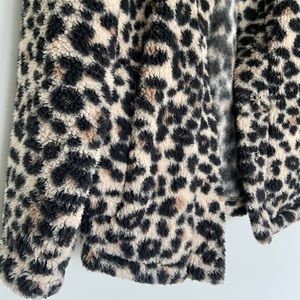 Billabong leopard Sherpa